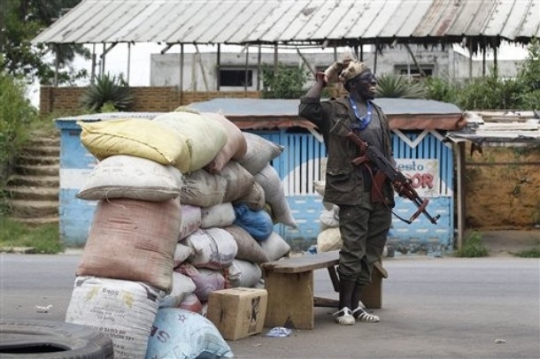 Contrôlé par le mystérieux commando - Au cœur d’Abobo, la République assiégée